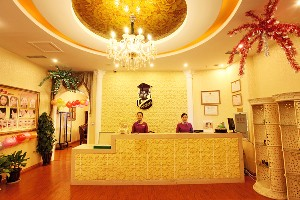 青島王博士醫(yī)學(xué)美容門診部手術(shù)祛眼袋的效果能保持多久？手術(shù)祛眼袋的價(jià)格大概多少？