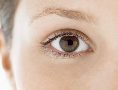 上海陳翌農(nóng)整形吸脂祛眼袋