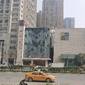 西安高一生整形醫(yī)院激光去黑眼圈效果好嗎？價(jià)格多少？