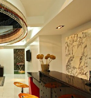 新疆張瑞紅整形激光去黑眼圈有何優(yōu)勢？可以維持多久？