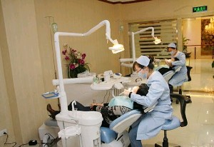 遵義利美康整形醫(yī)院雙眼皮修復(fù)時間？價格如何？