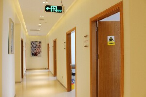 珠海吉大郭閆伏整形