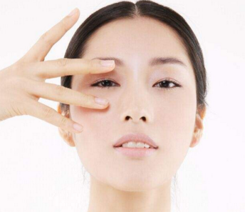 邵陽曹家醫(yī)療美容門診部假體隆下巴