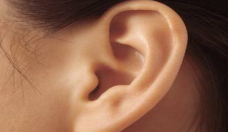 自體脂肪豐耳垂需要多少錢？