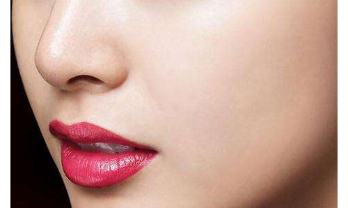 怎樣讓嘴唇變小變??？術后要多久才能完全恢復？