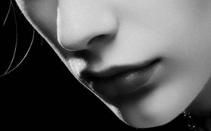 鼻基底填充玻尿酸好嗎？玻尿酸填充鼻基底會移位嗎？