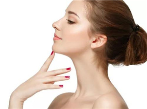 什么是自體脂肪墊下巴？自體脂肪墊下巴能維持多久？