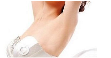 乳房下垂如何矯正？乳房下垂矯正的費用是多少？