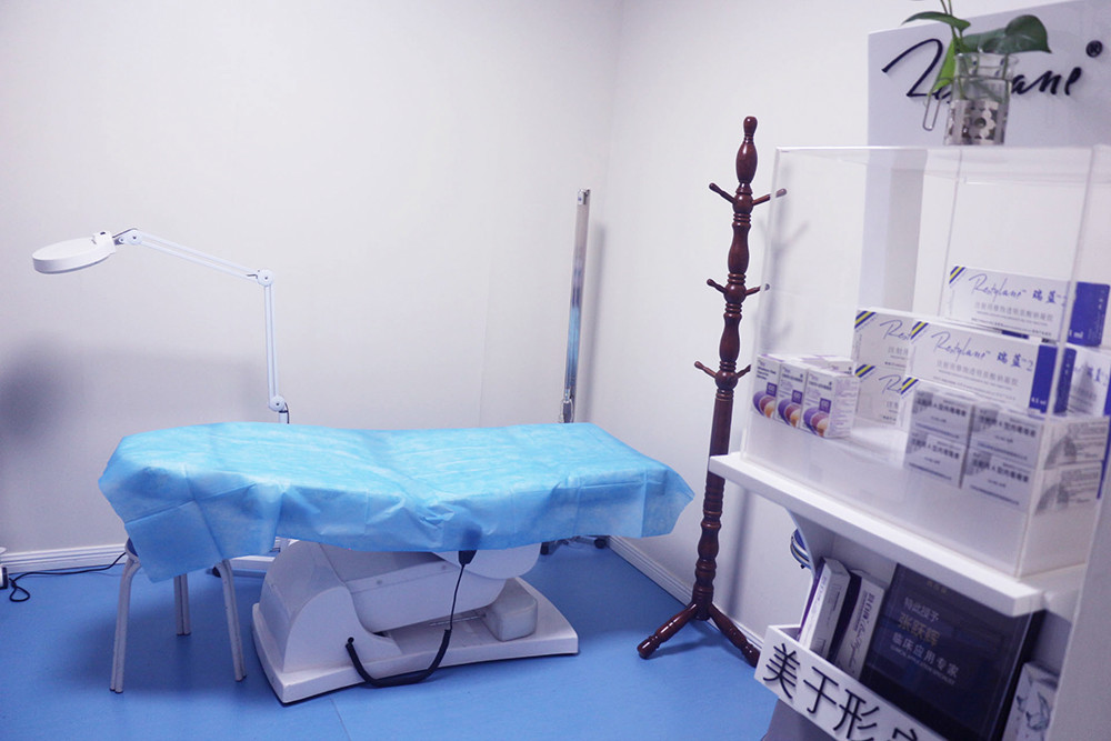 鄭州屈小麗醫(yī)療美容門診部