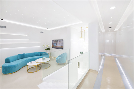 大連親和植發(fā)醫(yī)院_醫(yī)院二樓