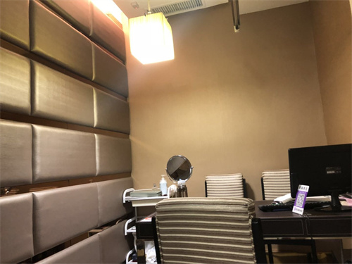 營(yíng)口頤和醫(yī)療美容外科診所_咨詢室