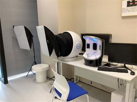 咸陽美立晶膚醫(yī)療美容門診部_皮膚檢測室