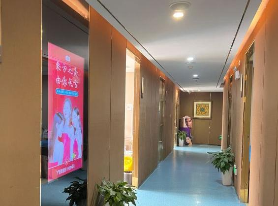 武漢亞韓整形外科醫(yī)院_走廊