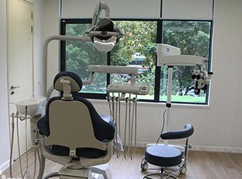 無(wú)錫美奧口腔門診部_治療室