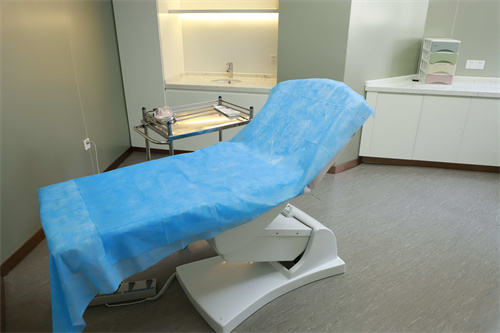 烏魯木齊明醫(yī)星醫(yī)療美容門(mén)診部_注射室