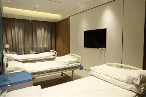 烏魯木齊明醫(yī)星醫(yī)療美容門(mén)診部_休息區(qū)