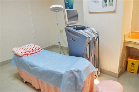 銅仁伊美醫(yī)療美容門診部_治療室