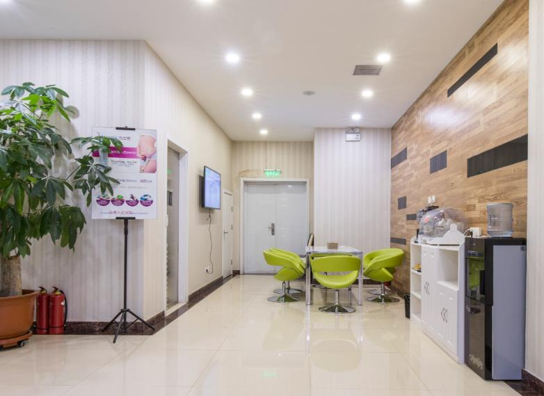 天津雅韻醫(yī)療美容門(mén)診部_休息區(qū)