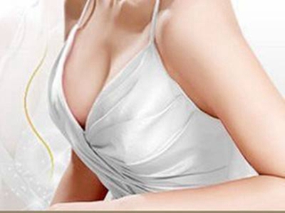 自體脂肪豐胸能維持多久？