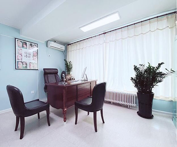 北京東方瑞麗醫(yī)療眼部修復怎么樣？北京東方瑞麗有何優(yōu)勢？