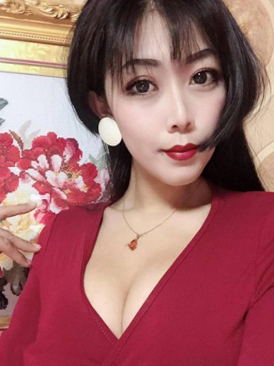 深圳恩吉娜醫(yī)療美容門診部做鼻綜合手術(shù)后的最終效果