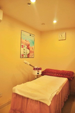 廣州康華清醫(yī)學(xué)美容門診部